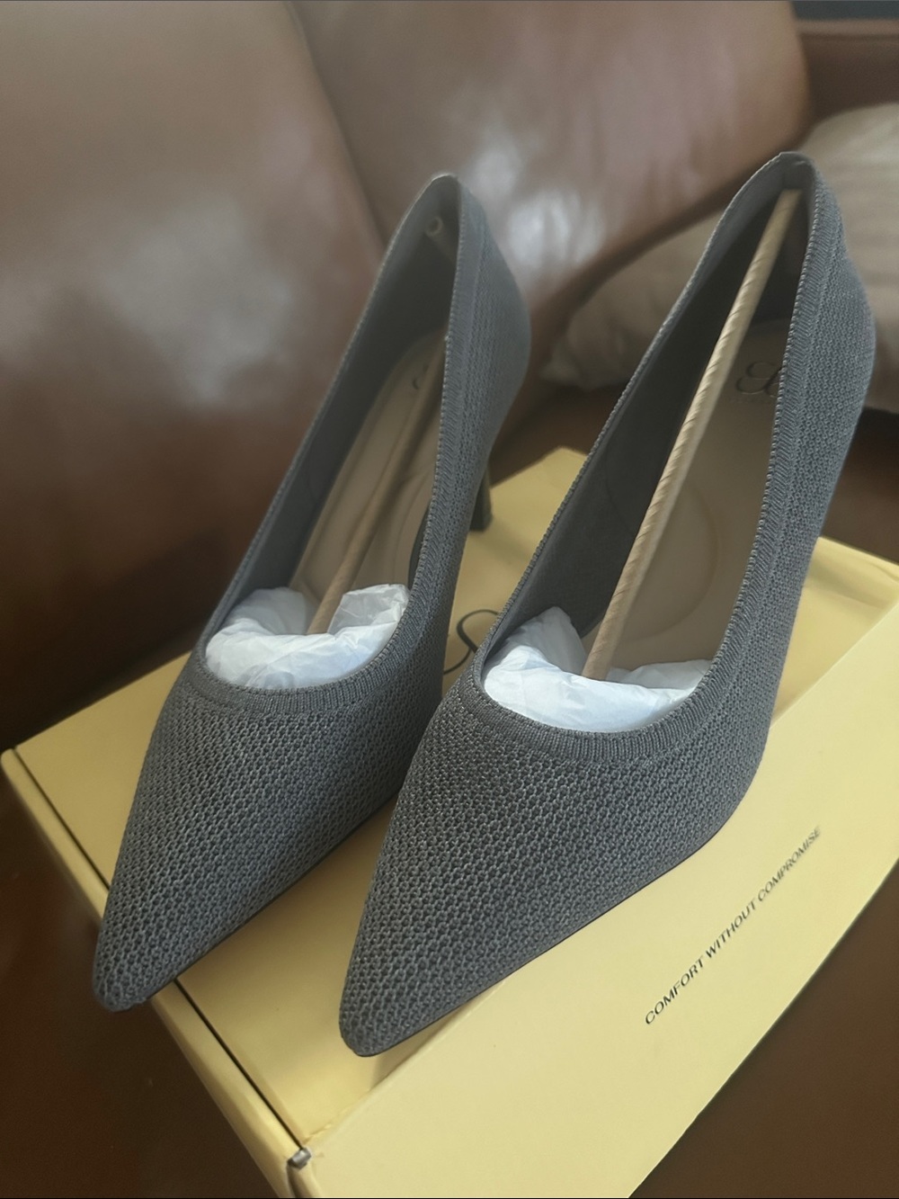 Cosy Island Pointed Knit Pumps in Gray - Women's Heels 8.5 NWT